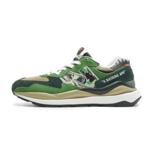 A BATHING APE Ladies BAPE x NEW BALANCE 5740 Green