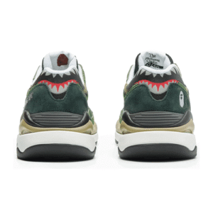 A BATHING APE Ladies BAPE x NEW BALANCE 5740 Green